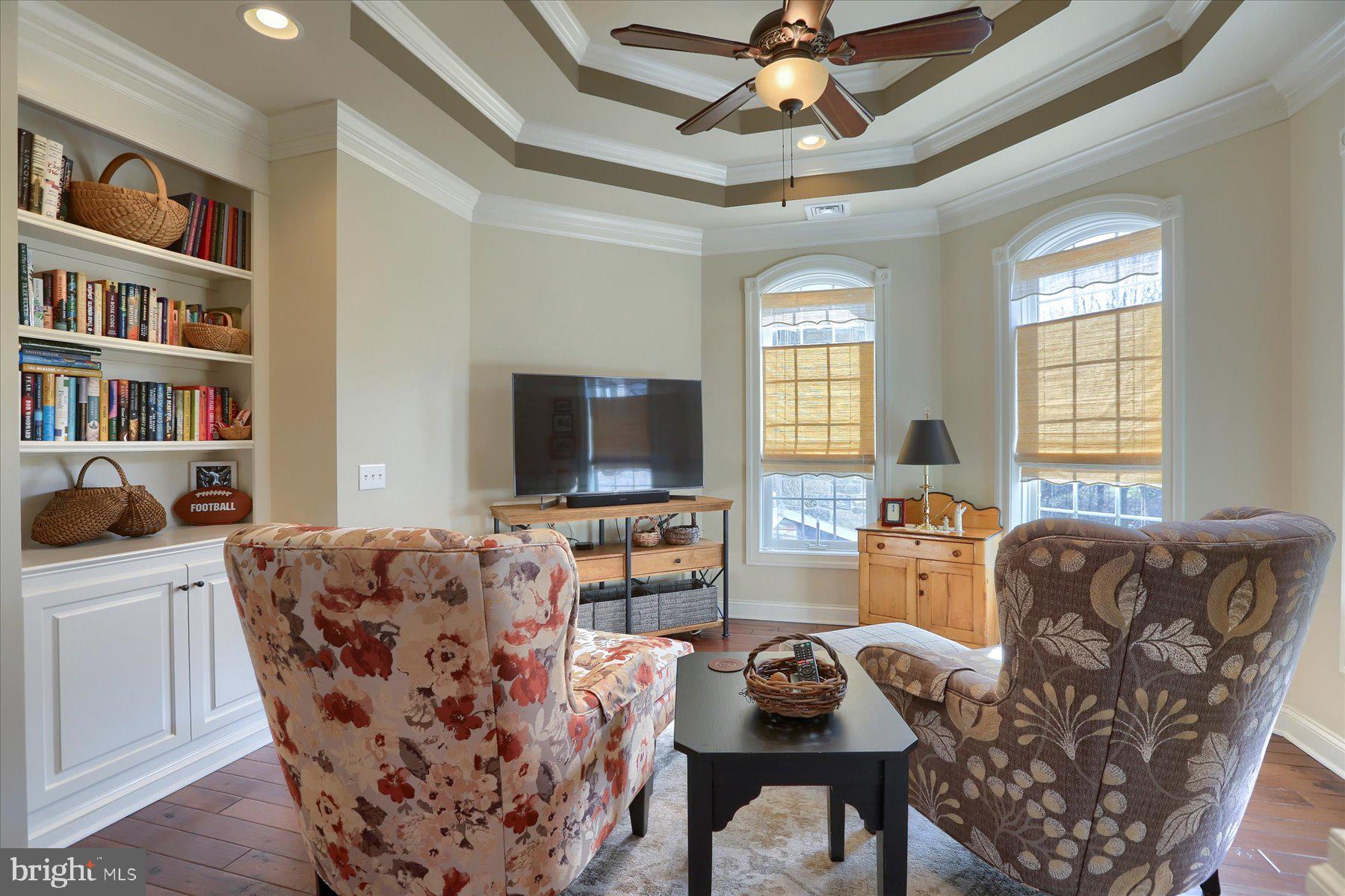 PINEHURST HILLS - Residential