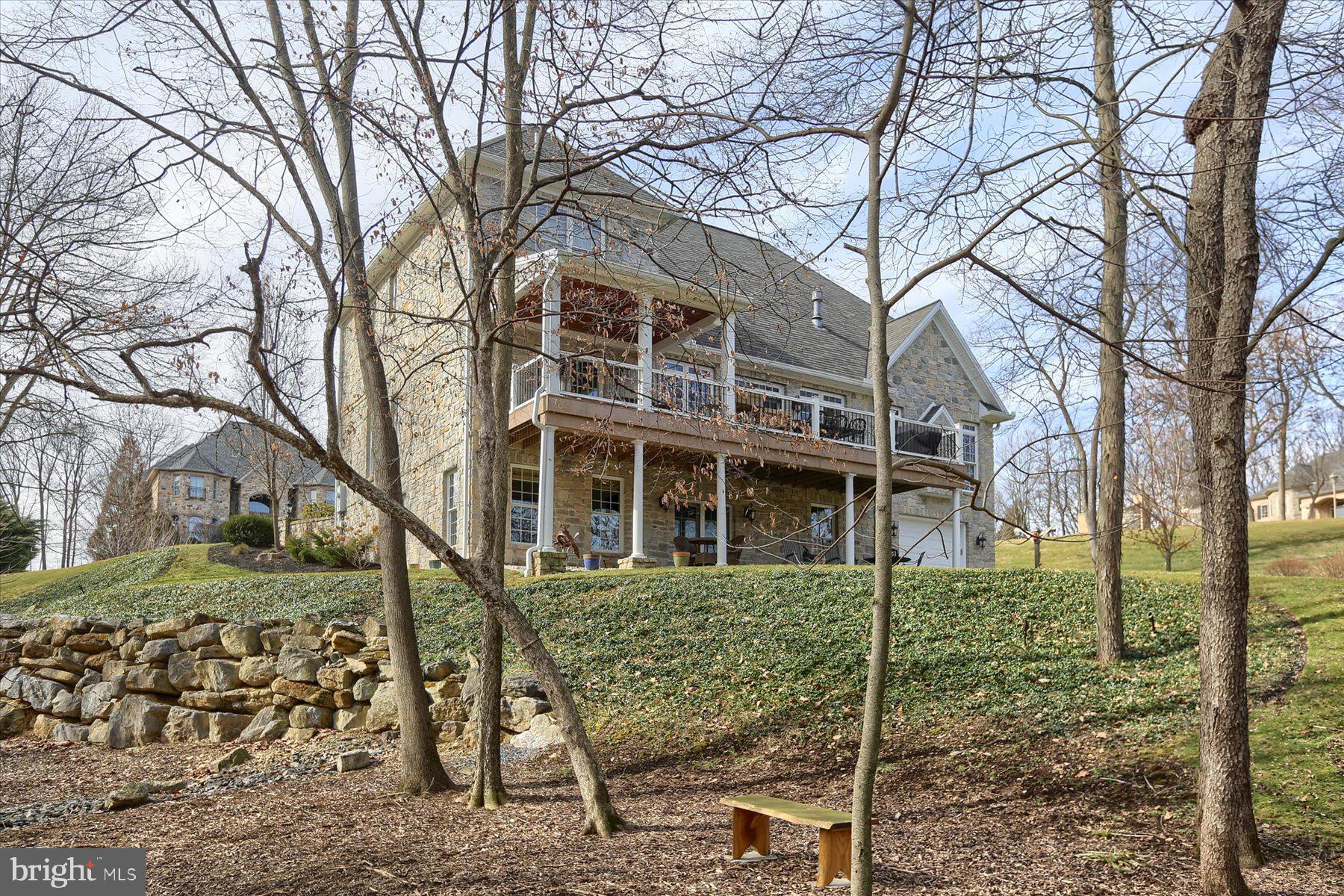 PINEHURST HILLS - Residential