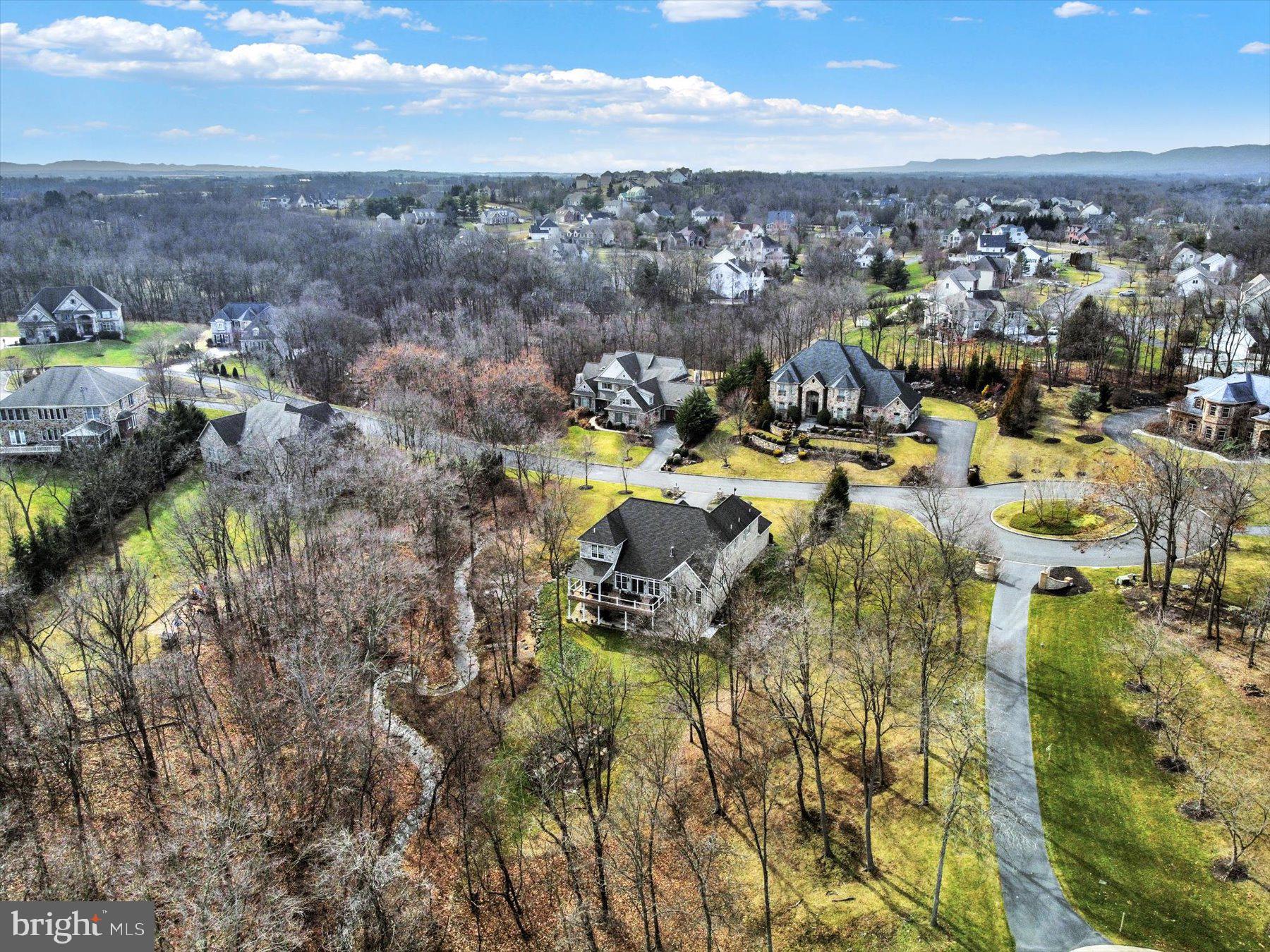 PINEHURST HILLS - Residential