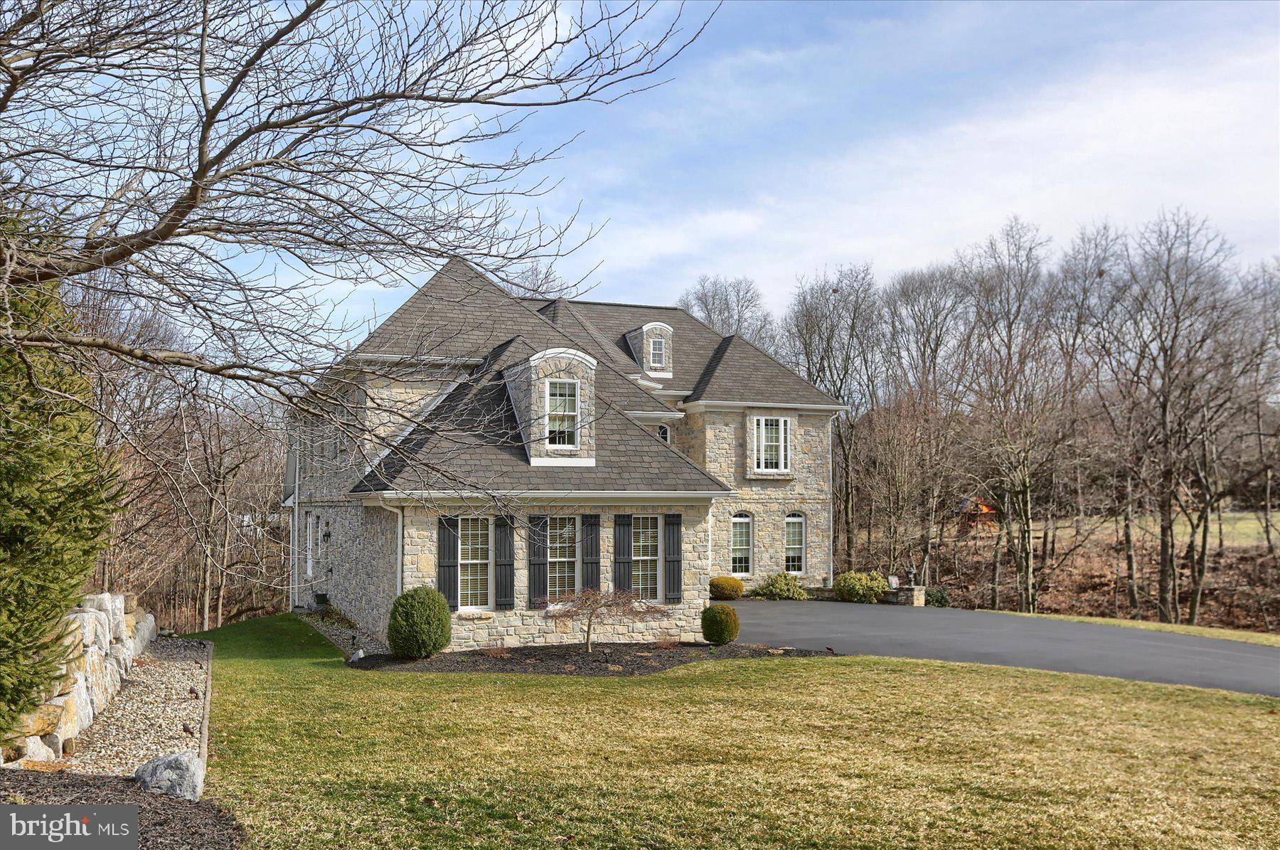 PINEHURST HILLS - Residential