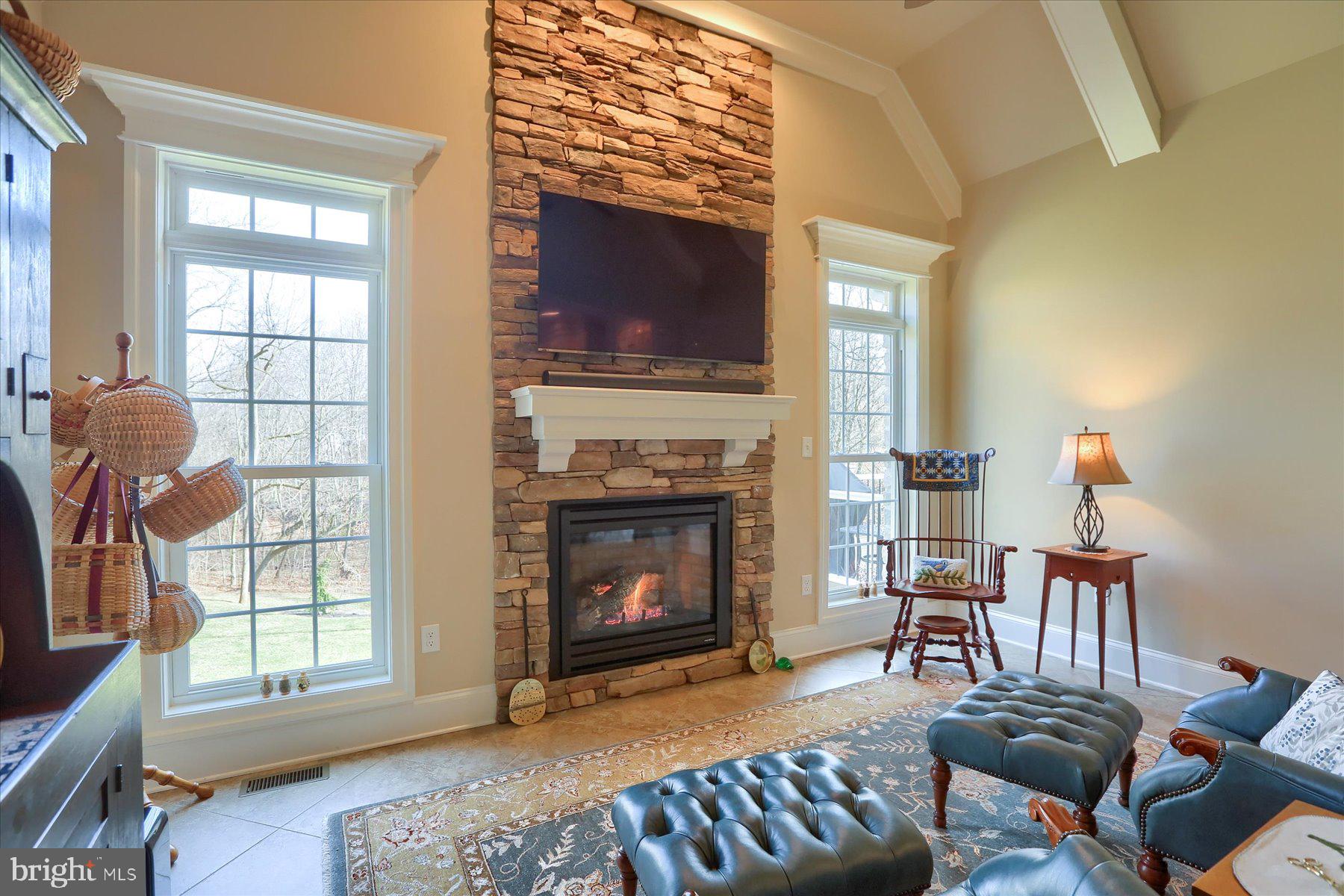 PINEHURST HILLS - Residential