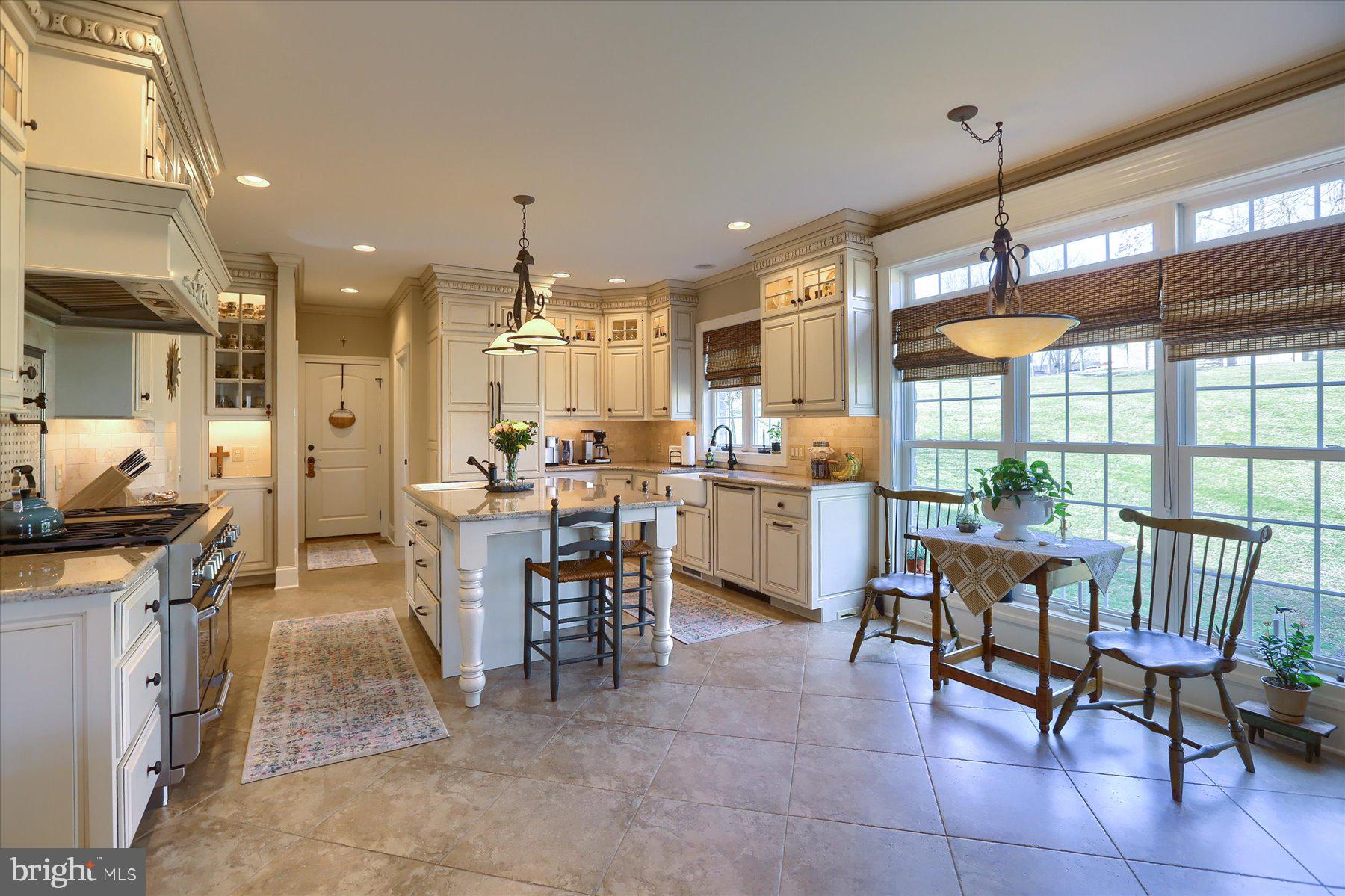 PINEHURST HILLS - Residential