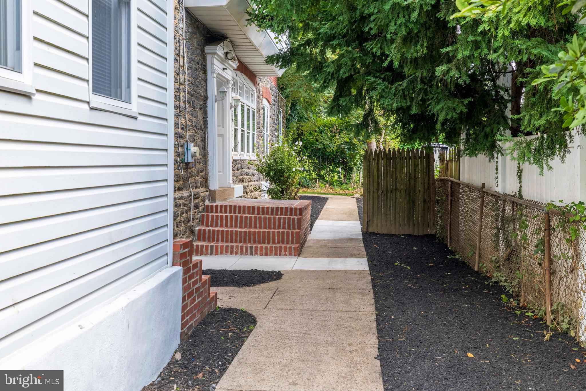 GERMANTOWN (WEST) - Residential