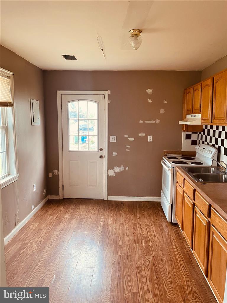 LYNDHURST - Residential