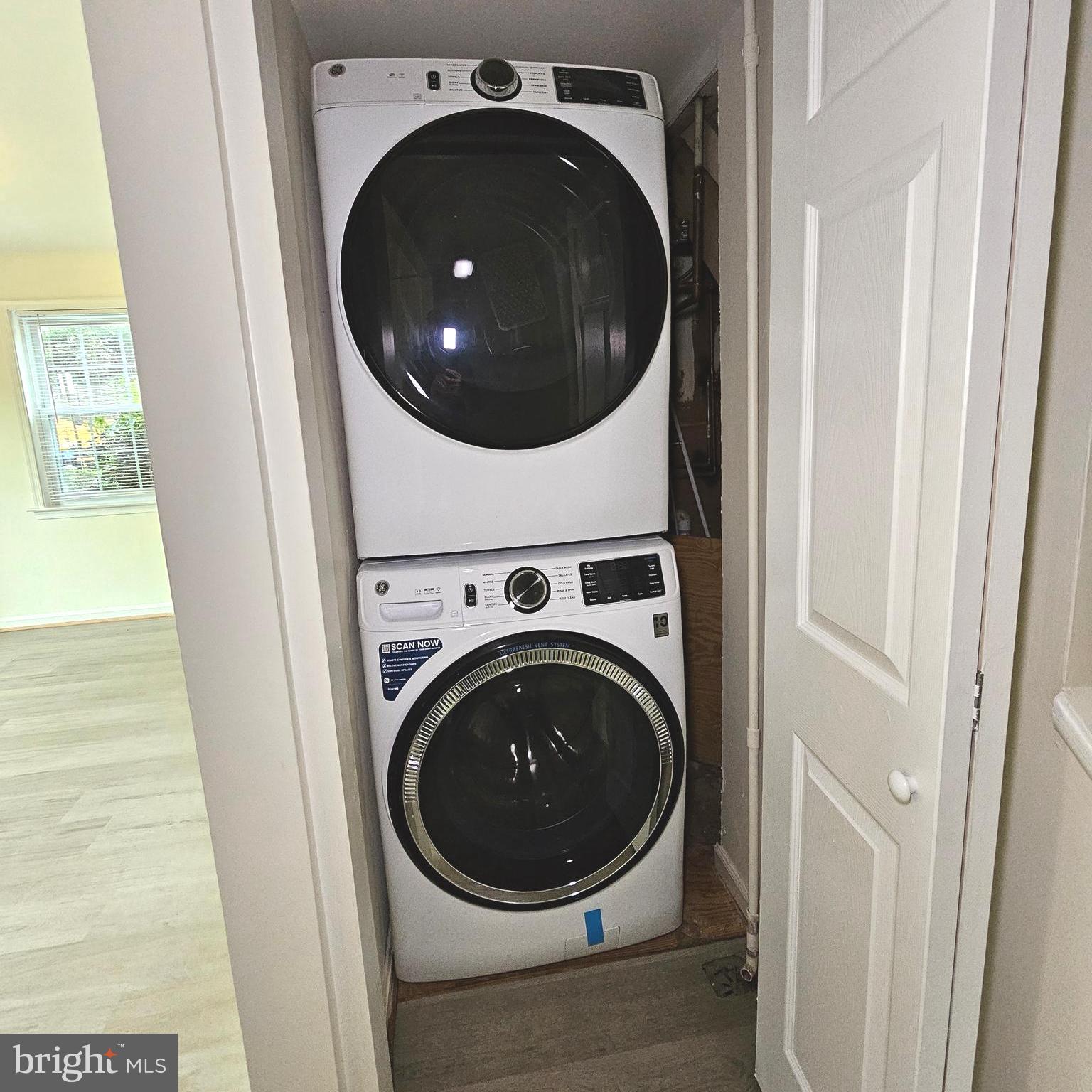 THE HIGHLANDS - Residential Lease