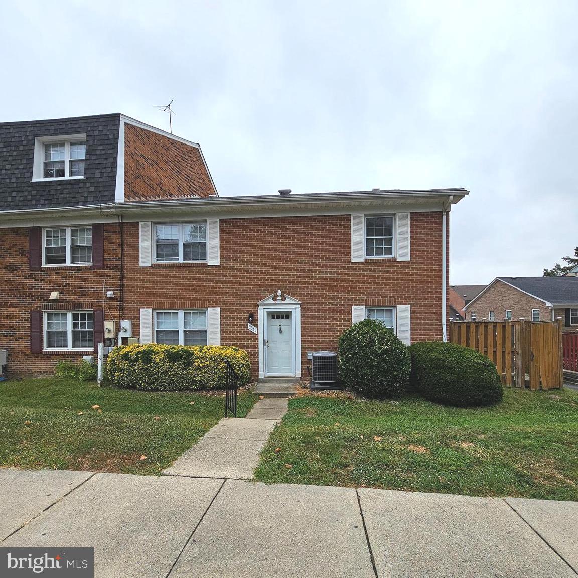 THE HIGHLANDS - Residential Lease