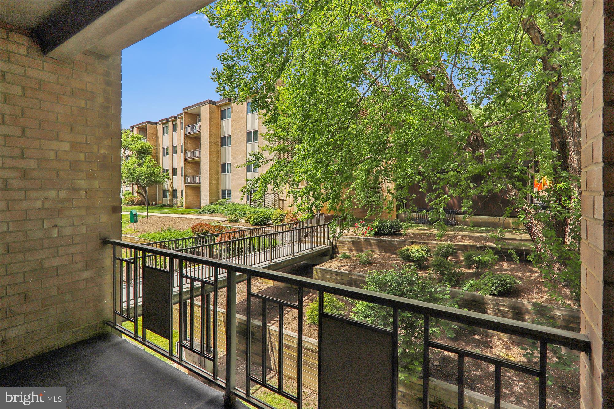 BETHESDA PARK - Residential