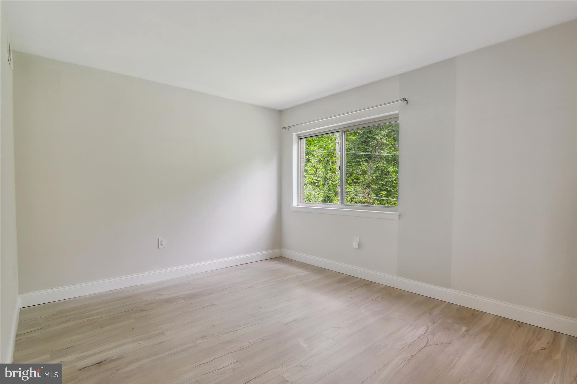 BETHESDA PARK - Residential