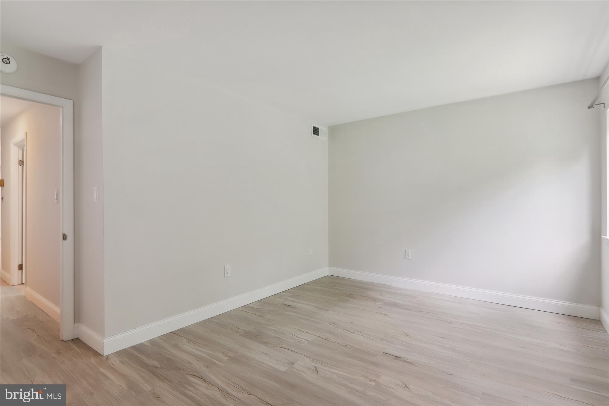 BETHESDA PARK - Residential