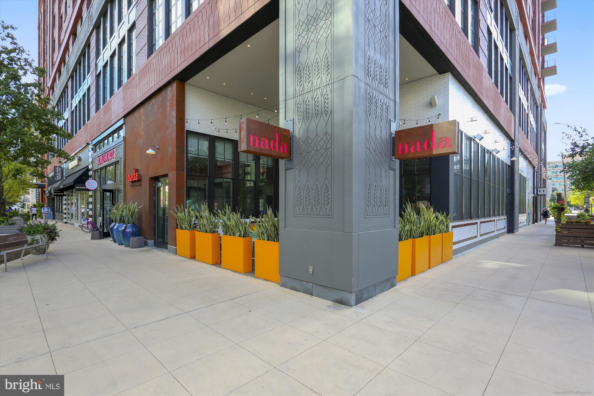 BETHESDA PARK - Residential