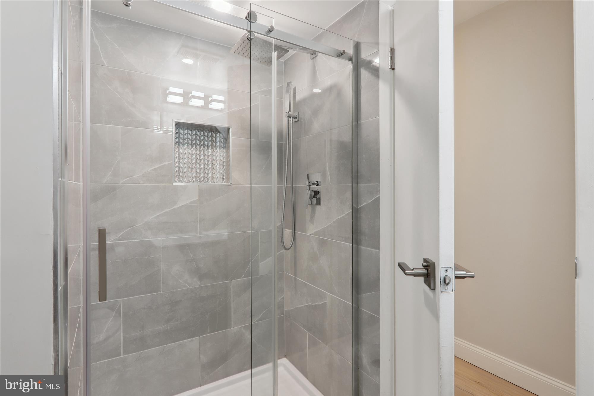 BETHESDA PARK - Residential