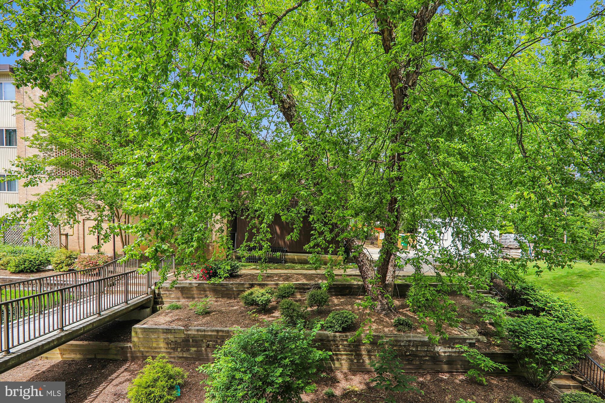 BETHESDA PARK - Residential