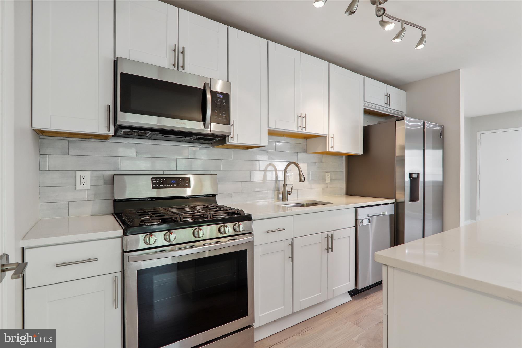 BETHESDA PARK - Residential