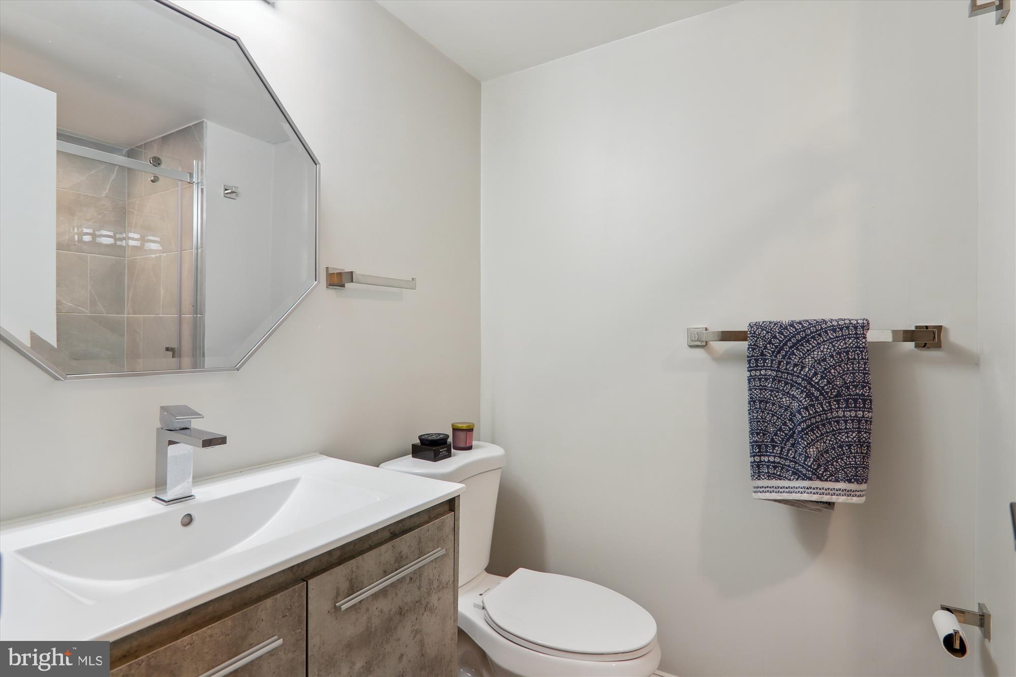 BETHESDA PARK - Residential