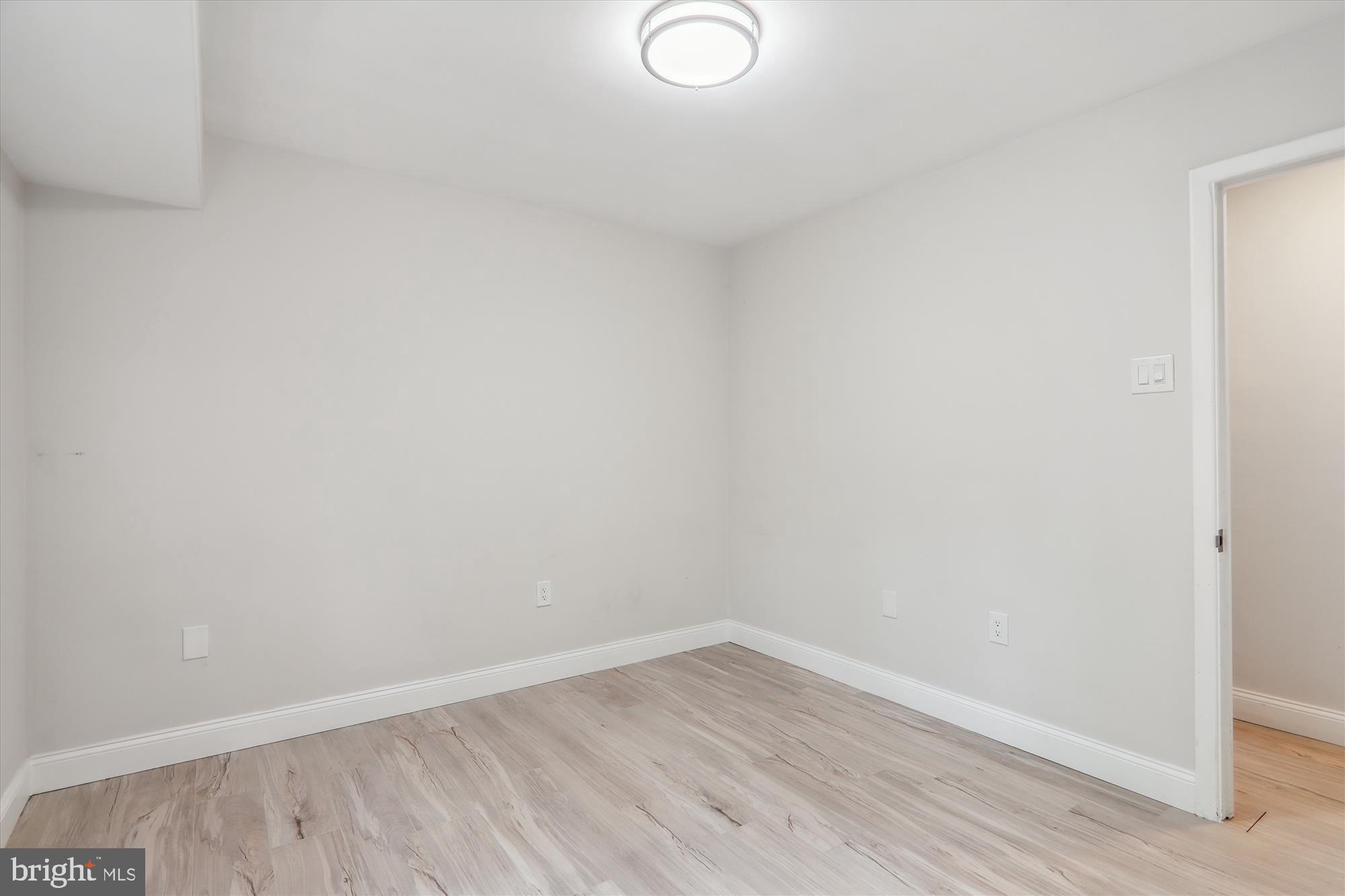 BETHESDA PARK - Residential