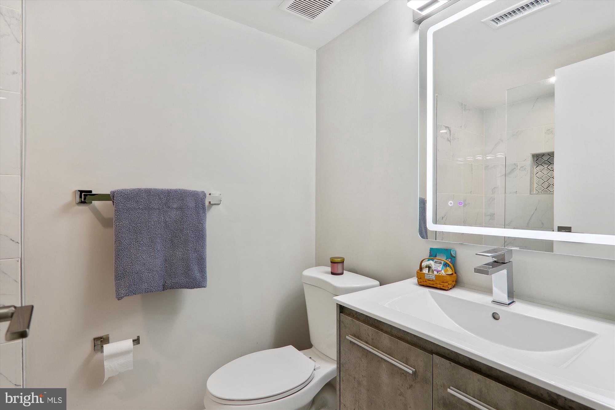 BETHESDA PARK - Residential