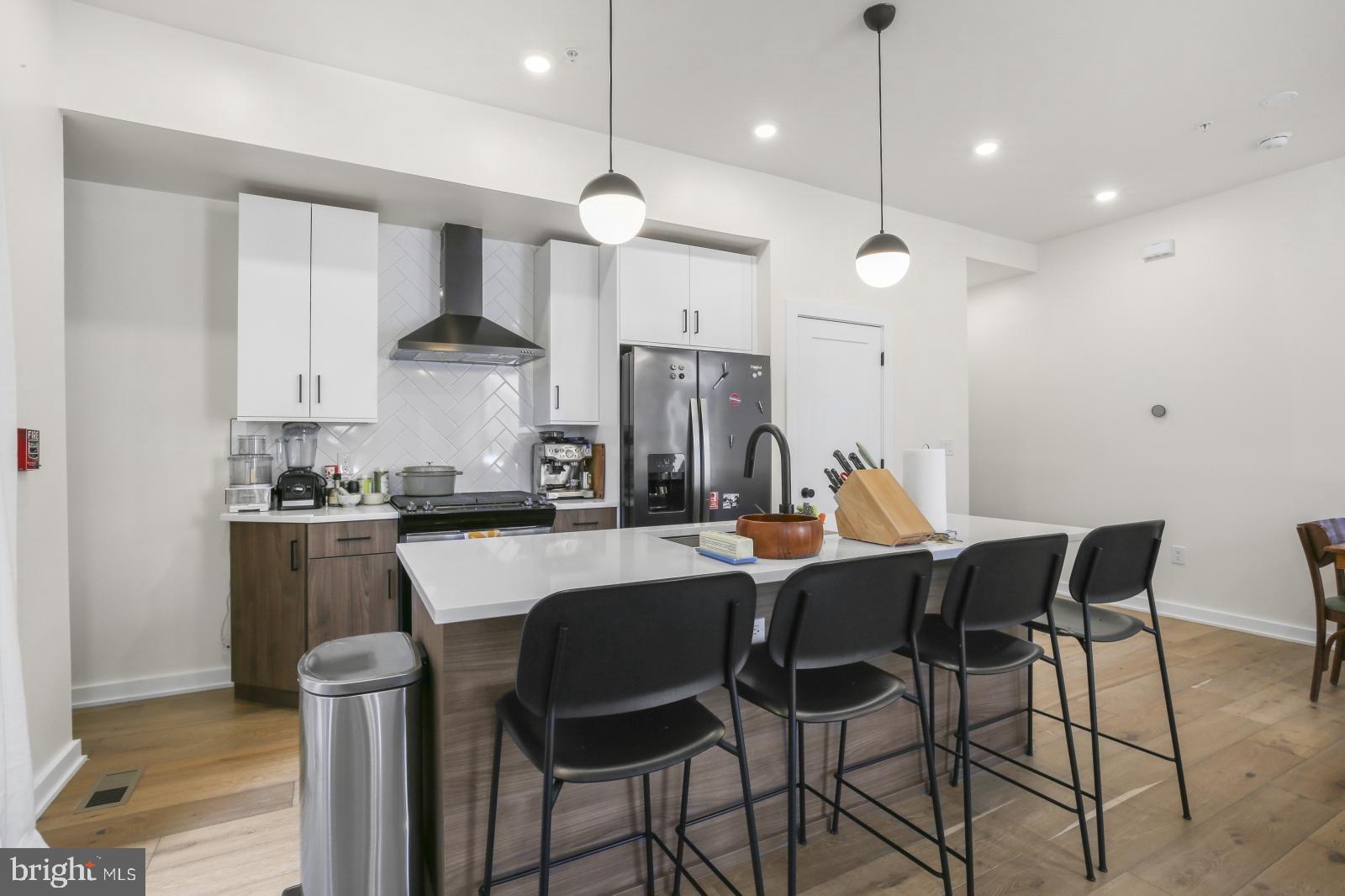 EAST KENSINGTON - Residential Lease