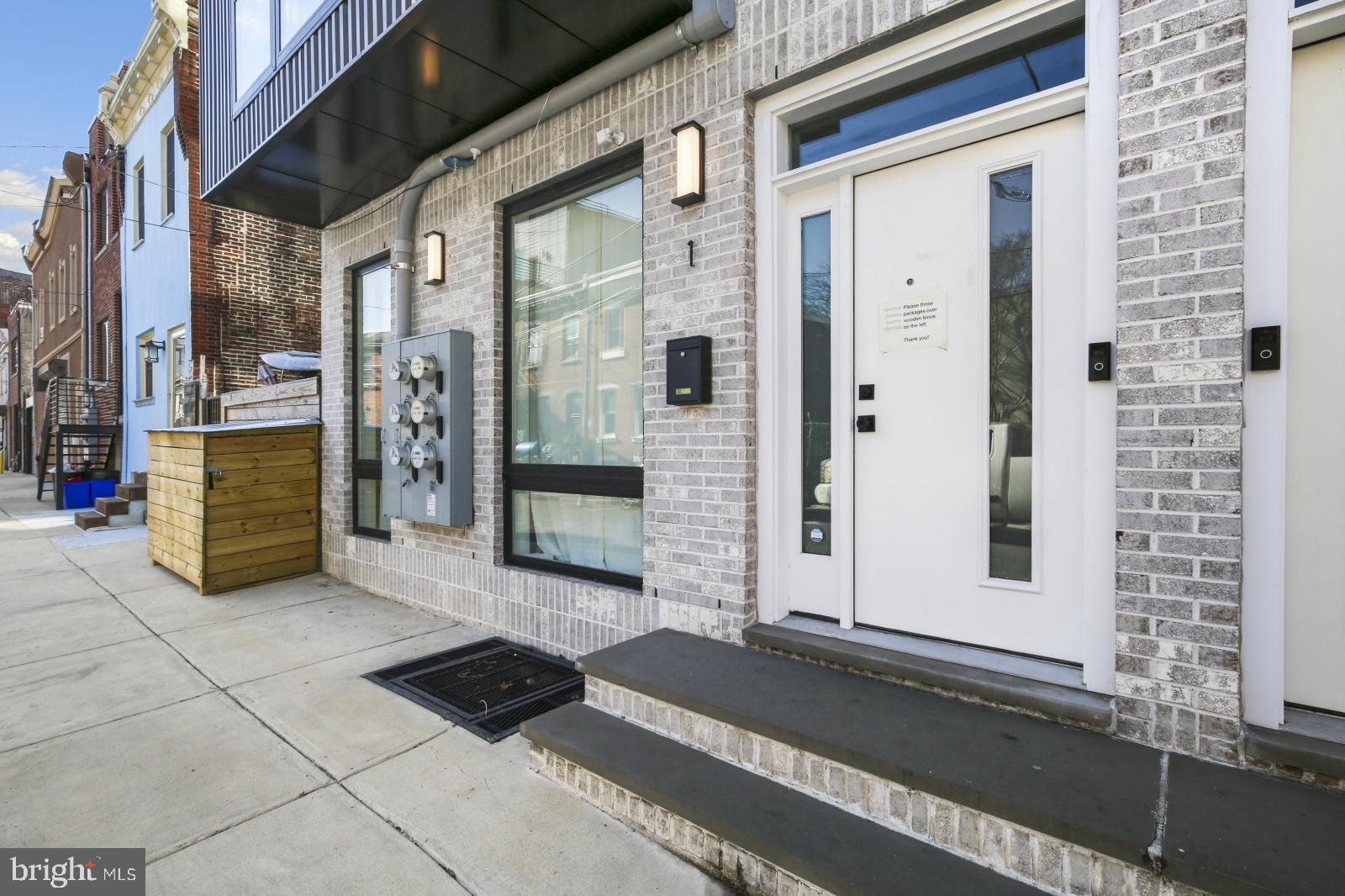 EAST KENSINGTON - Residential Lease