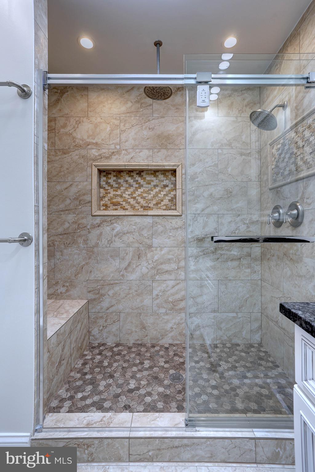 FALLSTAFF - Residential