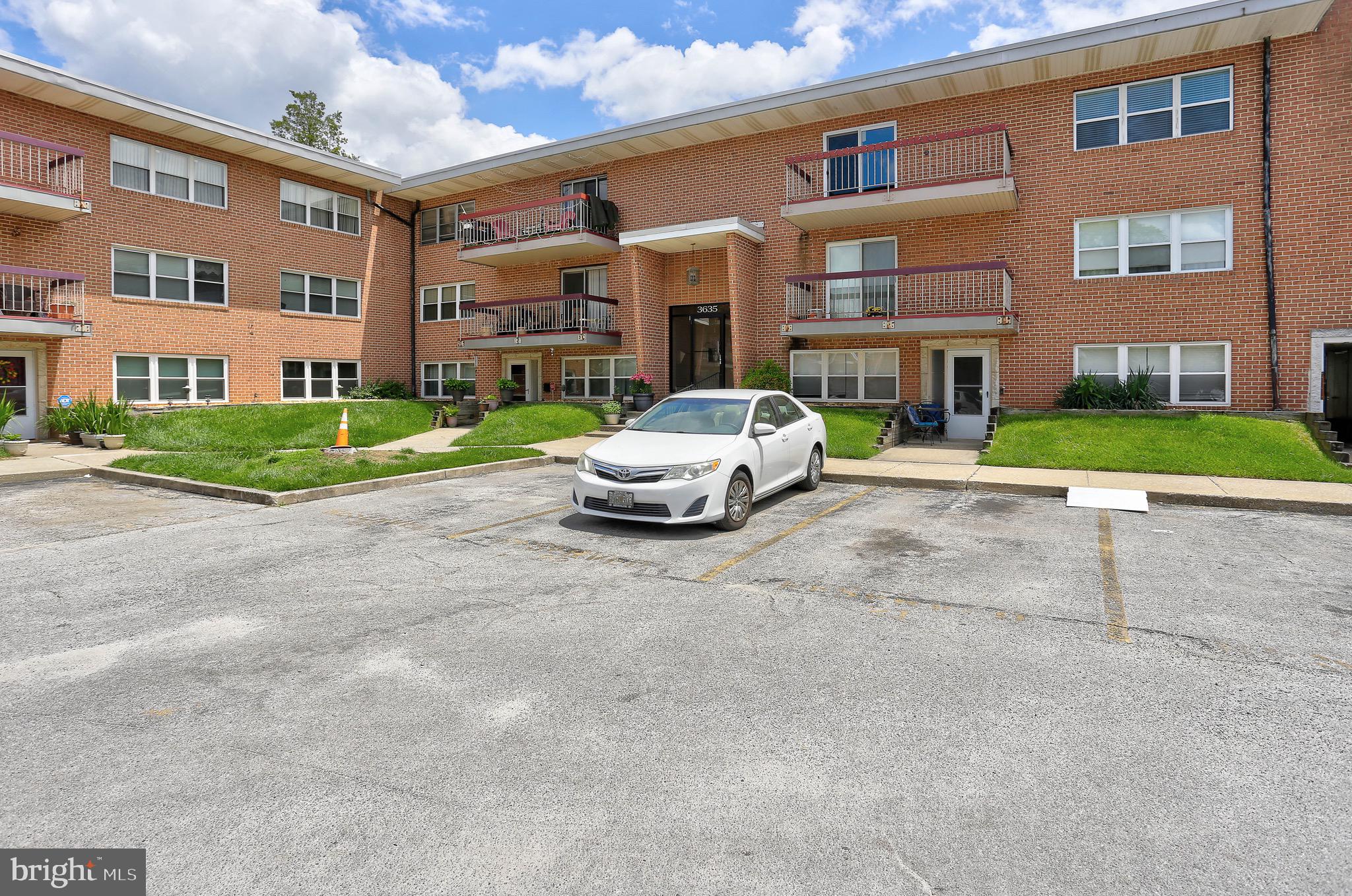 FALLSTAFF - Residential