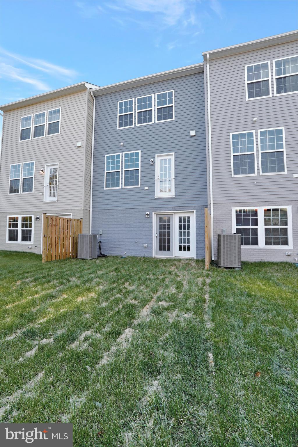 MCCAULEY CROSSING - Residential