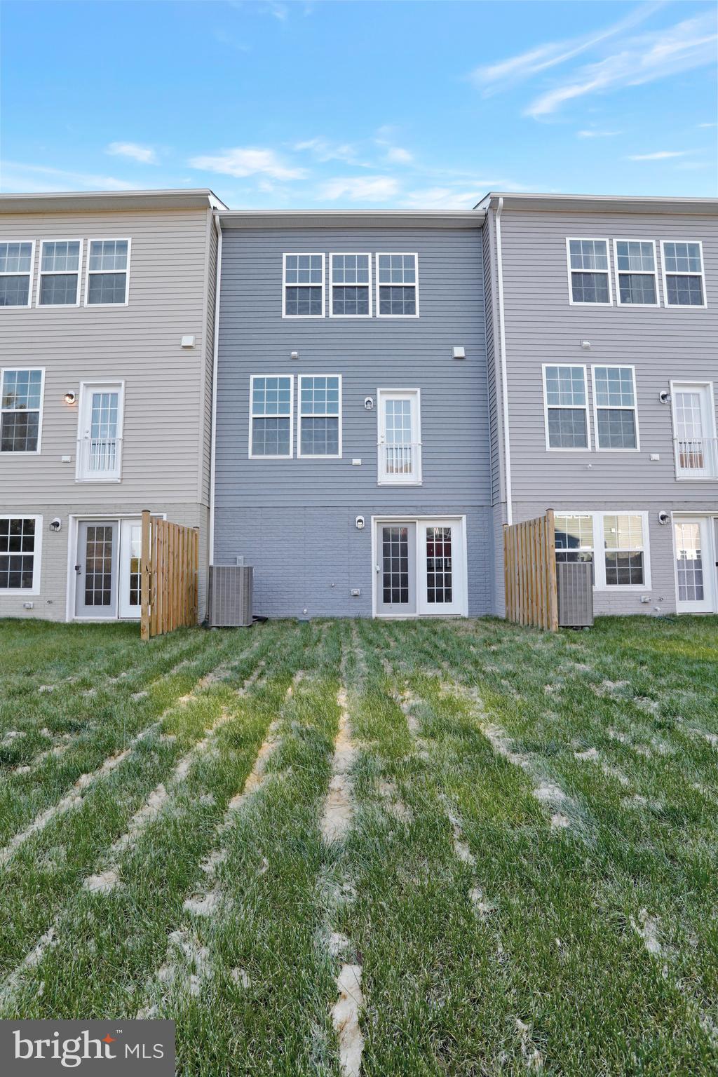 MCCAULEY CROSSING - Residential