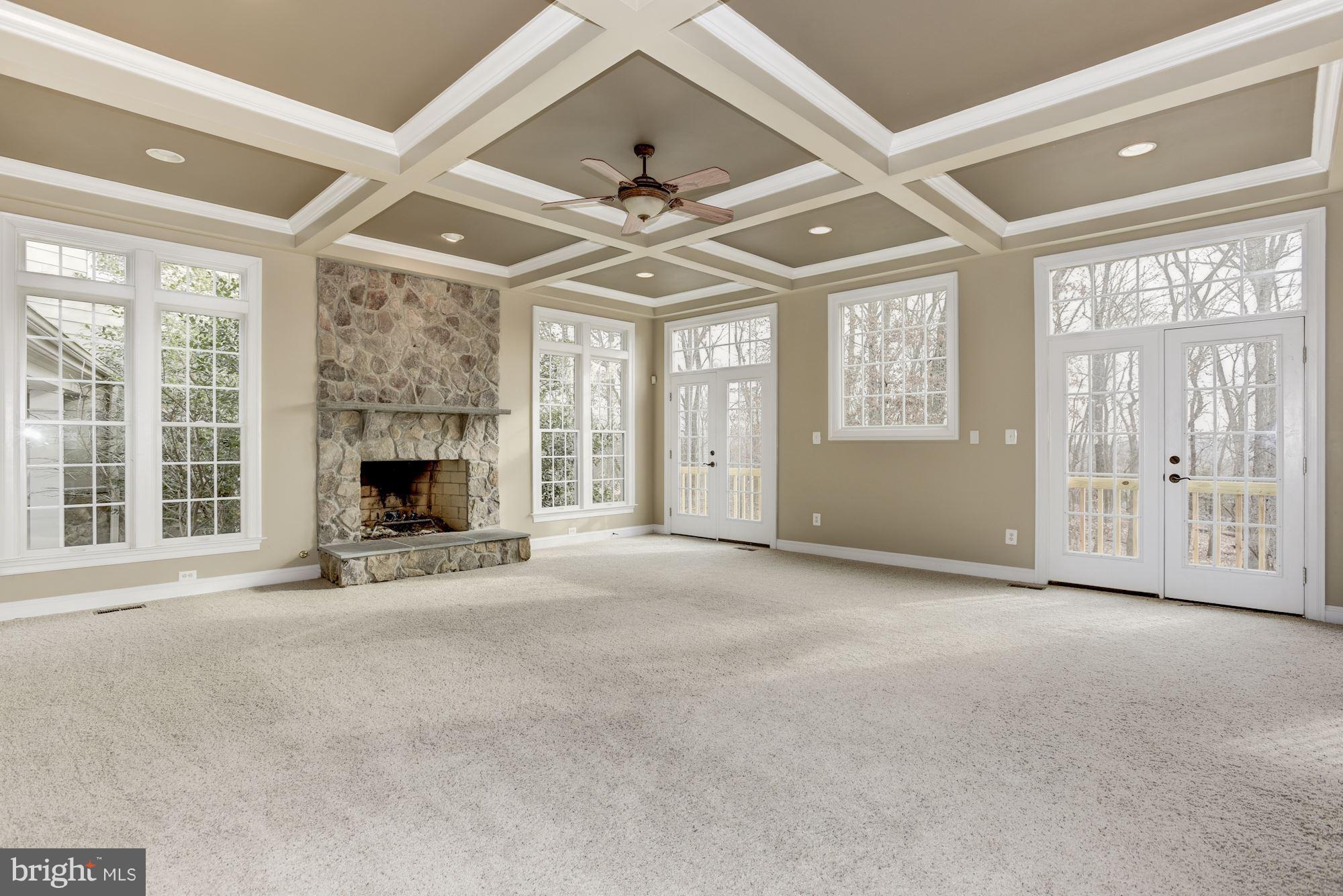 LANSDOWNE ON THE POTOMAC - Residential