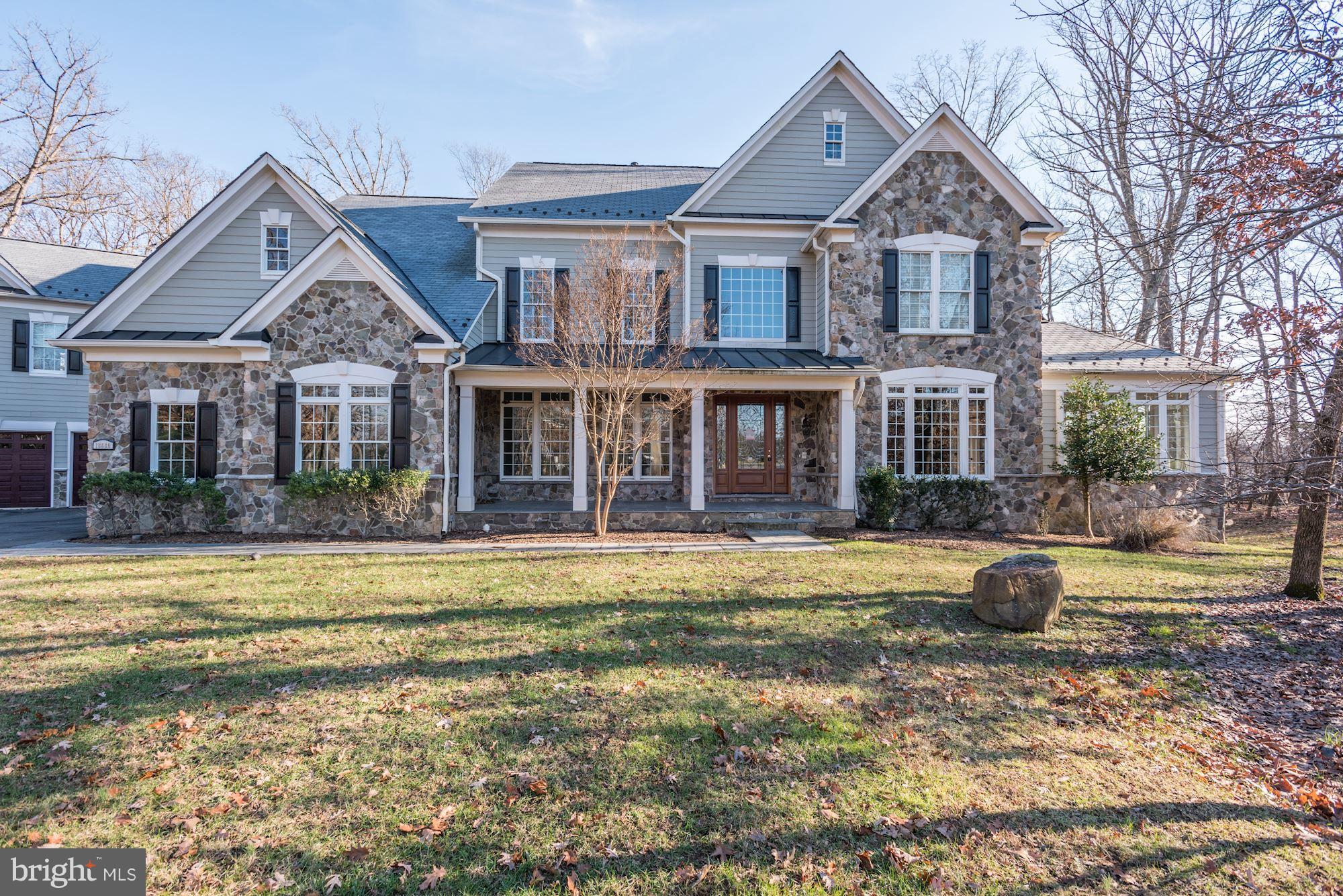 LANSDOWNE ON THE POTOMAC - Residential