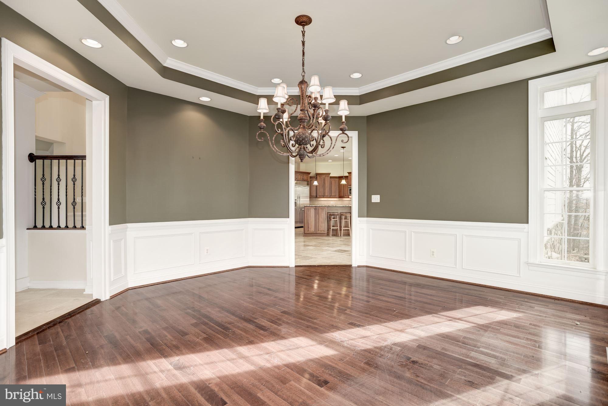 LANSDOWNE ON THE POTOMAC - Residential