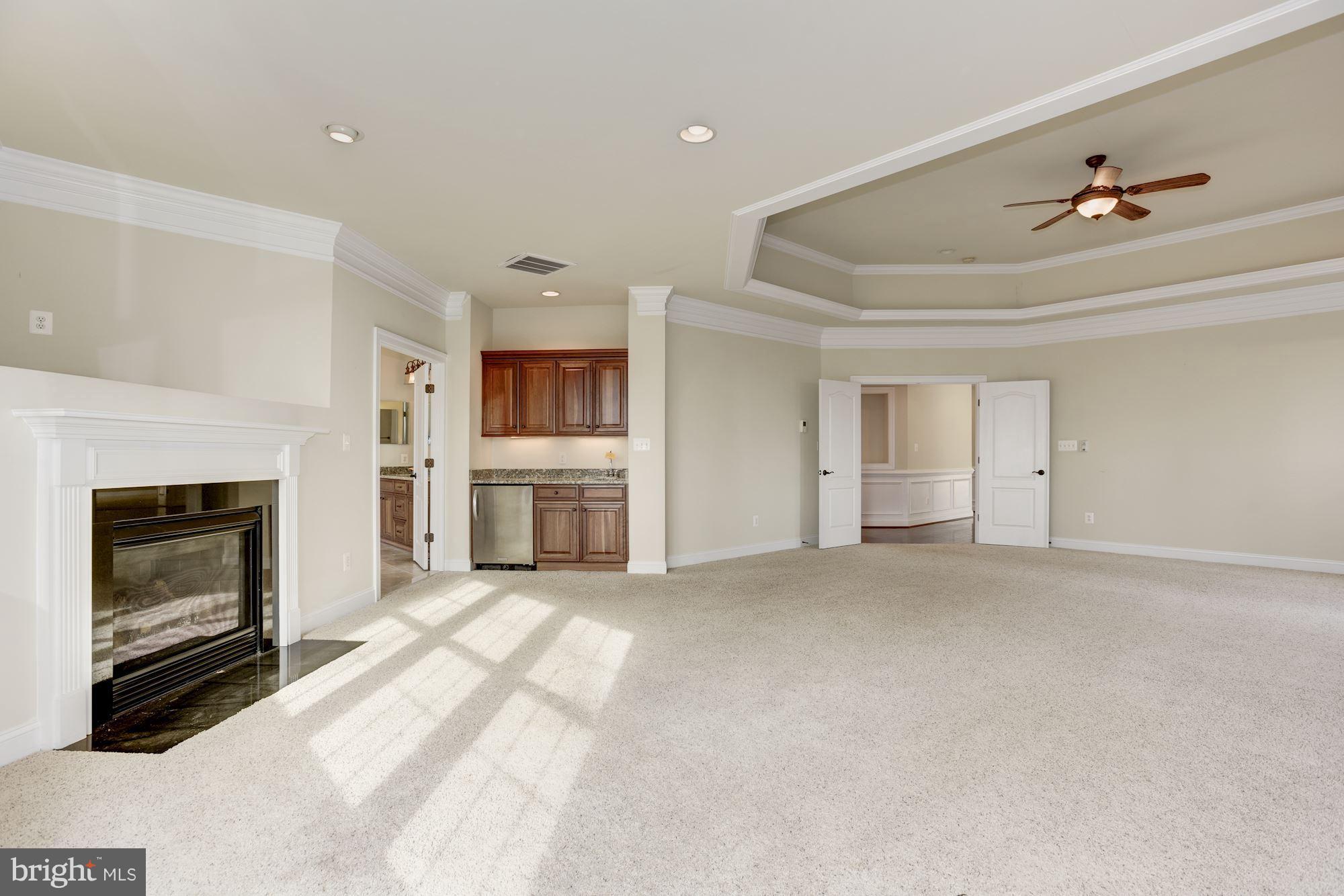 LANSDOWNE ON THE POTOMAC - Residential