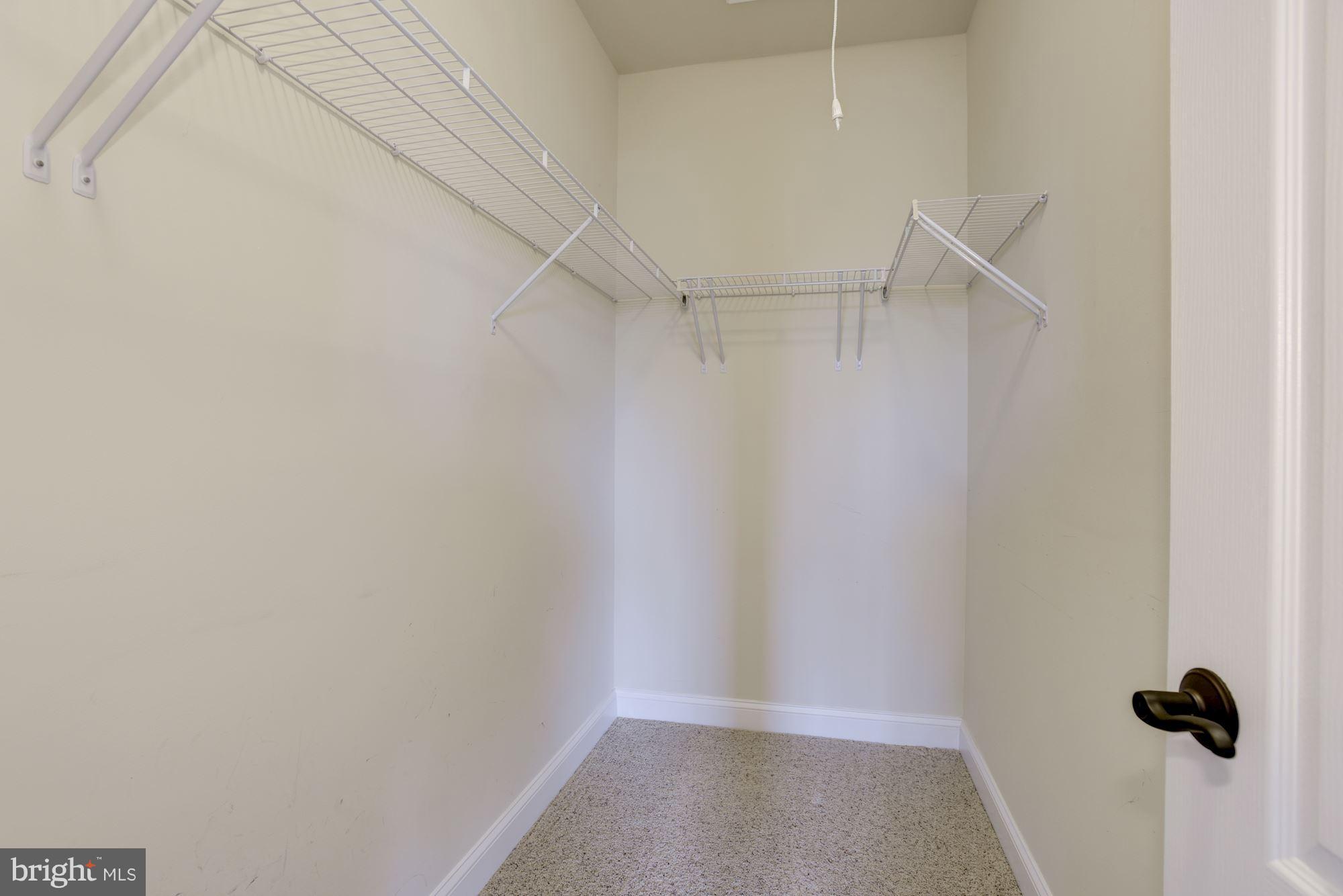 LANSDOWNE ON THE POTOMAC - Residential