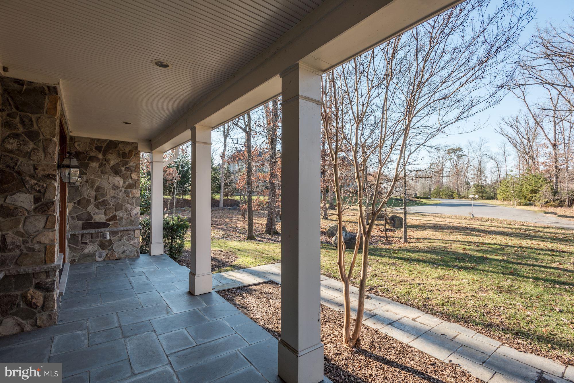 LANSDOWNE ON THE POTOMAC - Residential