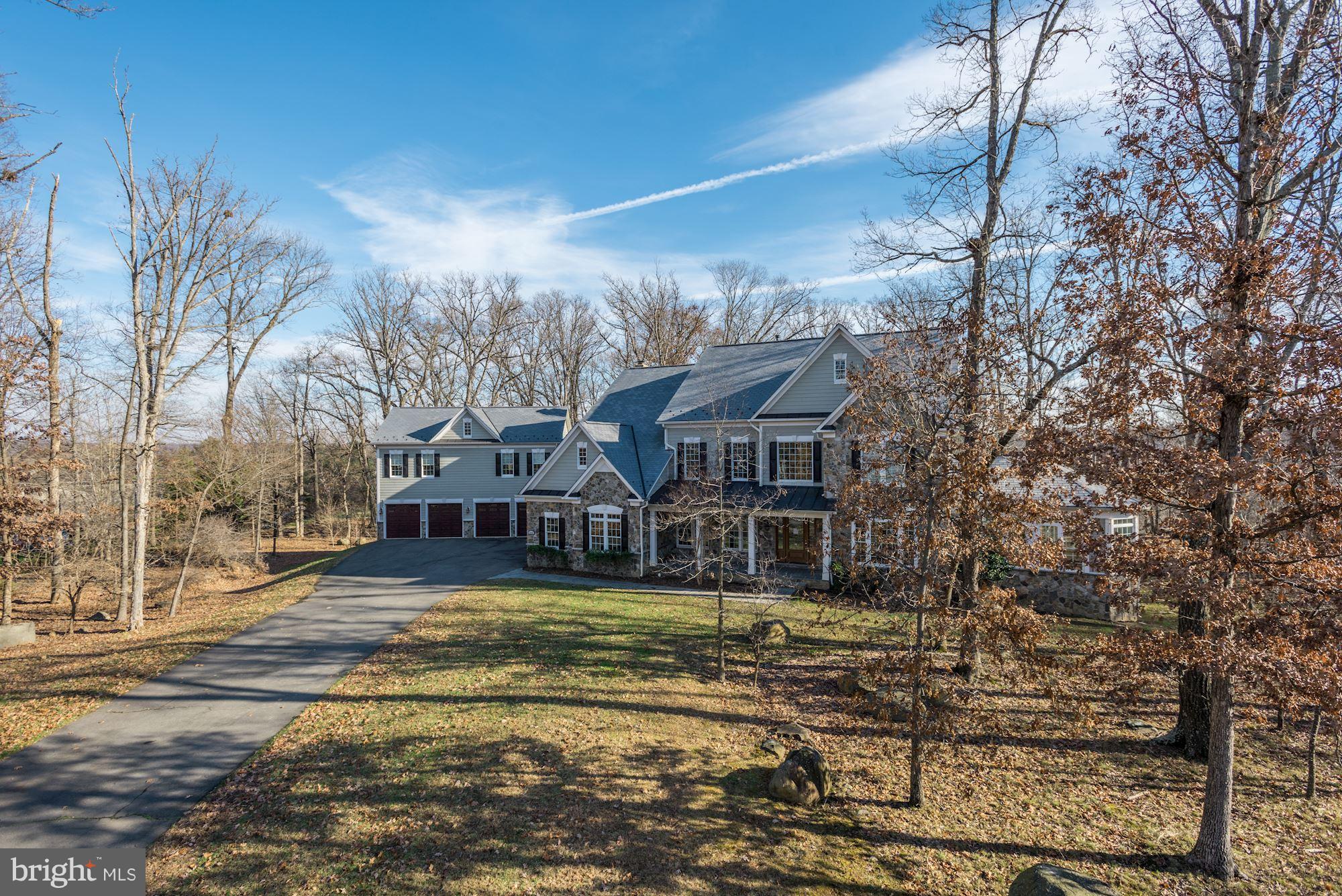 LANSDOWNE ON THE POTOMAC - Residential