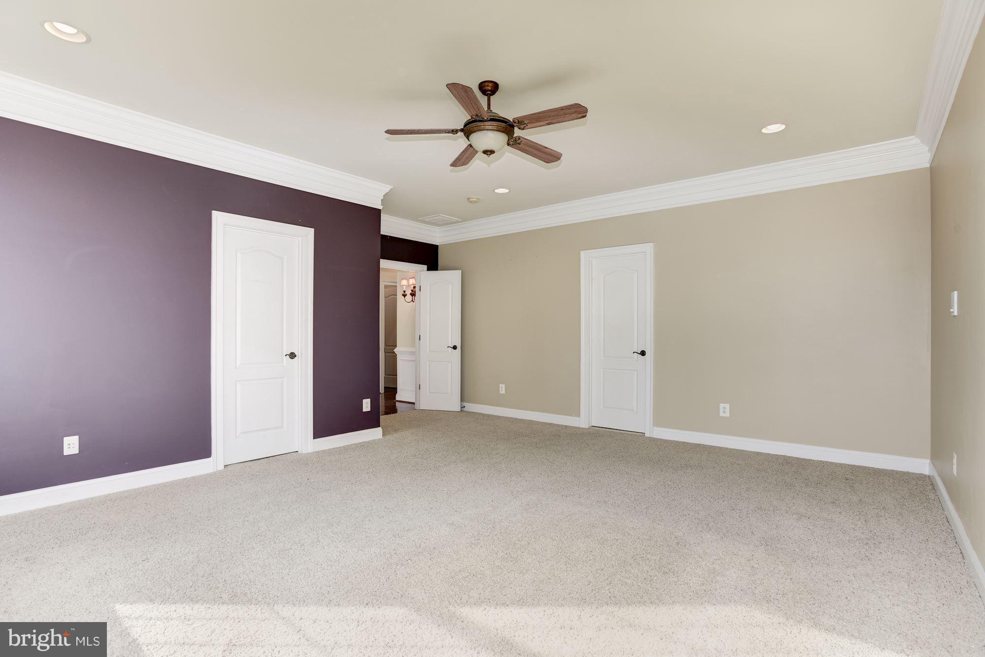 LANSDOWNE ON THE POTOMAC - Residential