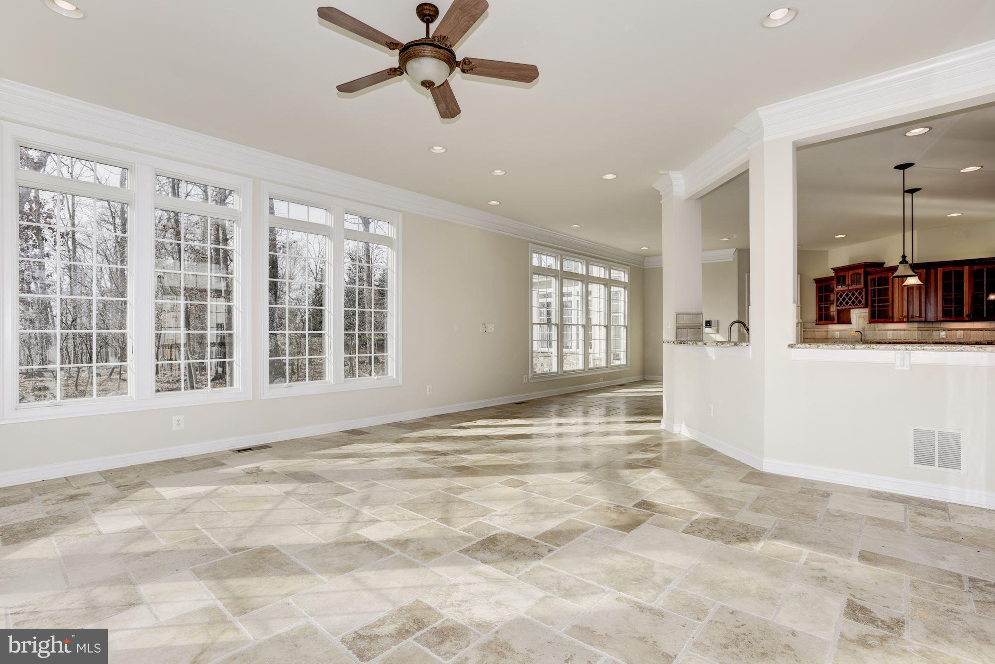 LANSDOWNE ON THE POTOMAC - Residential