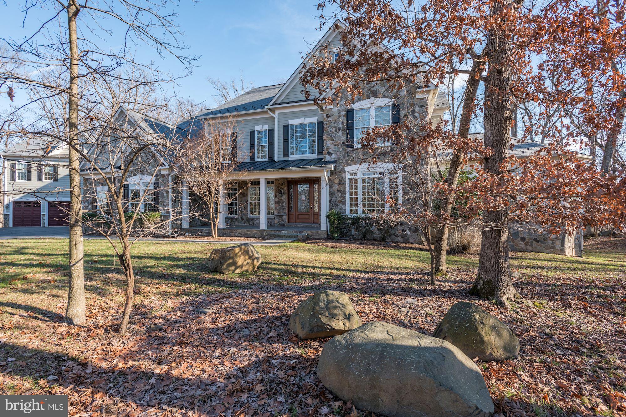 LANSDOWNE ON THE POTOMAC - Residential