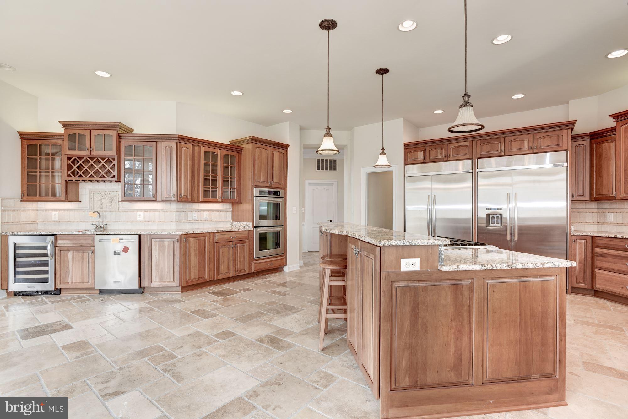 LANSDOWNE ON THE POTOMAC - Residential