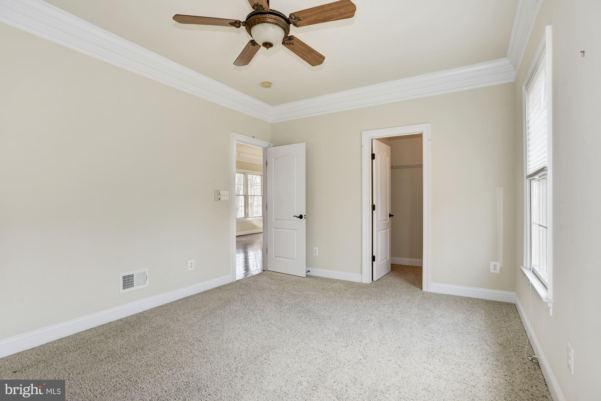 LANSDOWNE ON THE POTOMAC - Residential