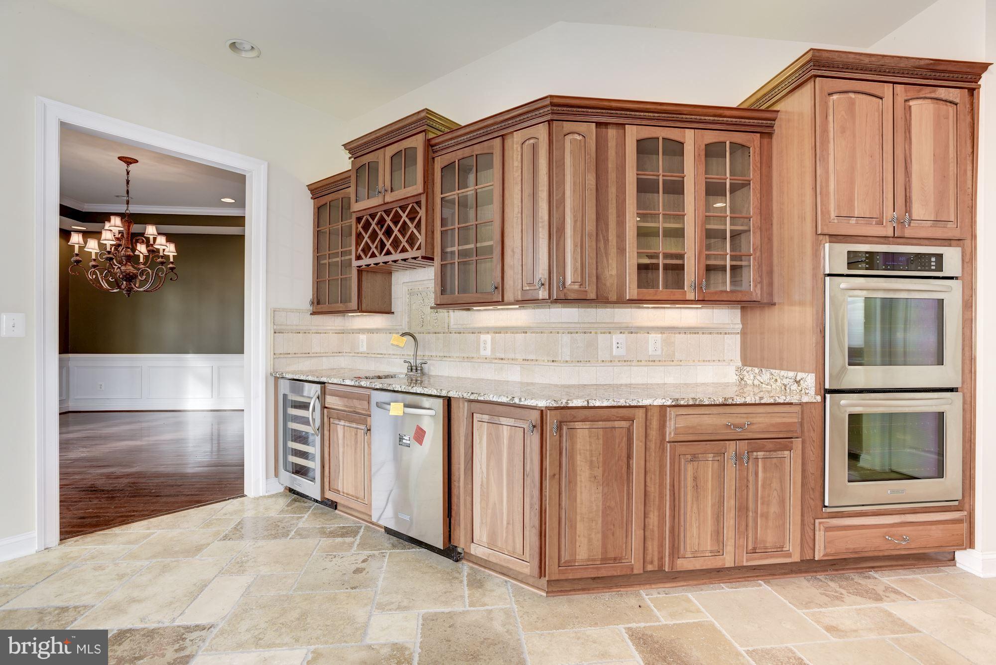 LANSDOWNE ON THE POTOMAC - Residential