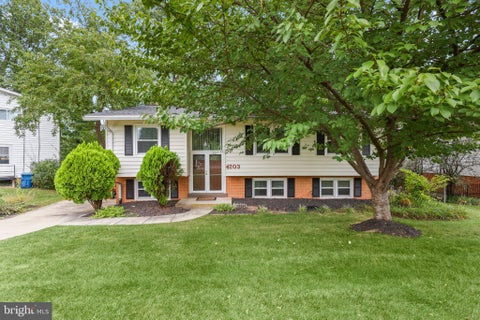 Photo of 4703 Tara Drive, FAIRFAX, VA 22032 (MLS # VAFX2338580)