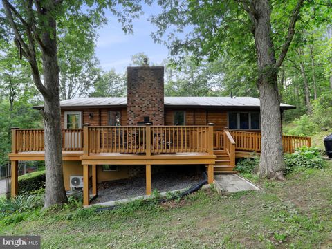 1367 ED ARNOLD ROAD AUGUSTA WV 26704