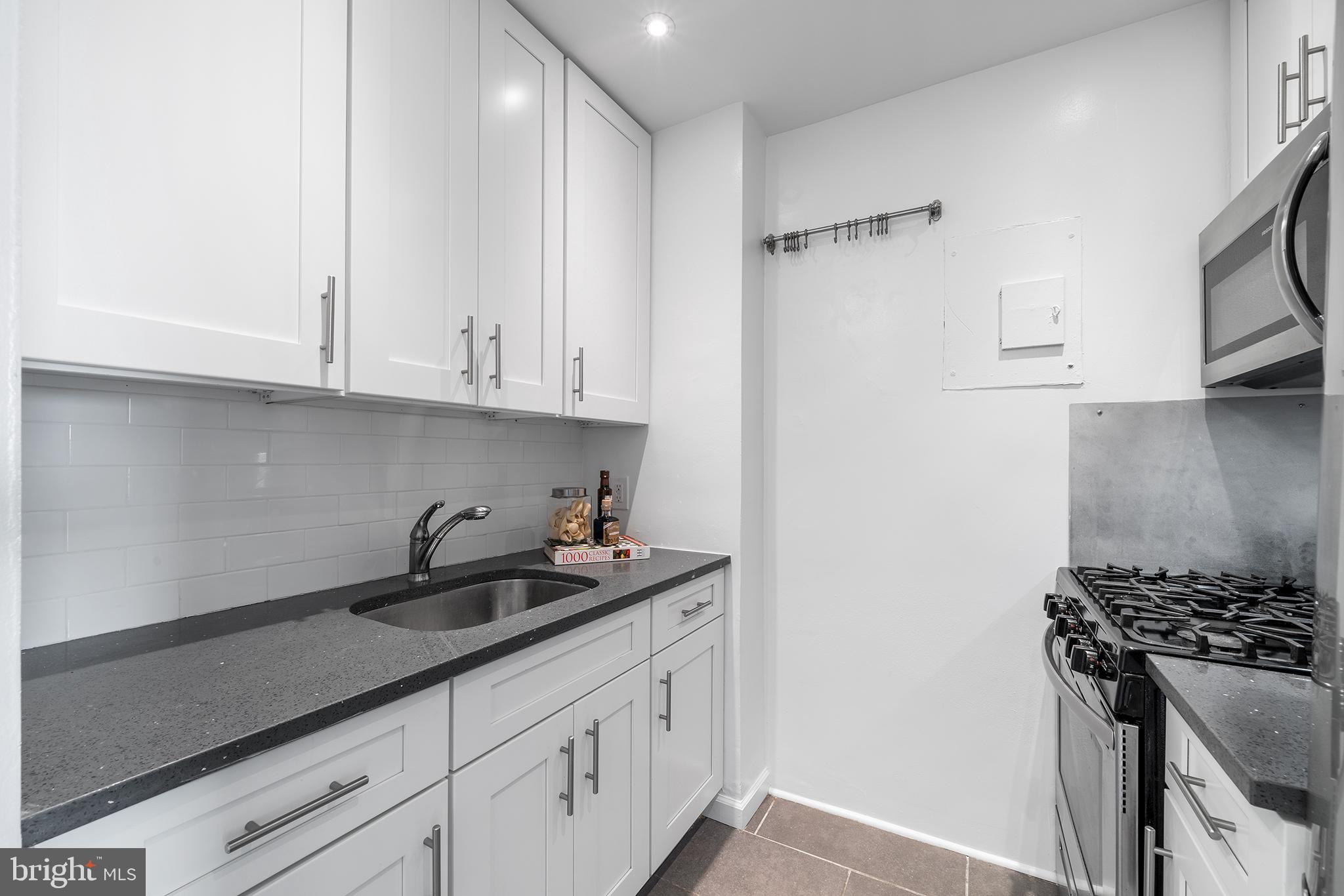 SOCIETY HILL - Residential