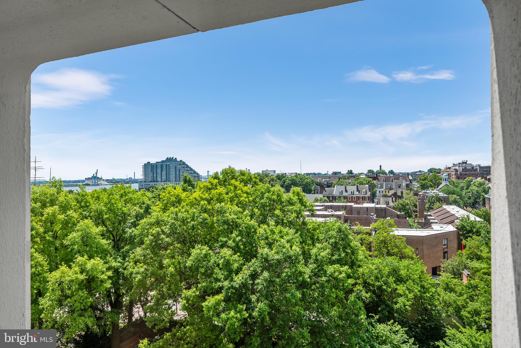 SOCIETY HILL - Residential