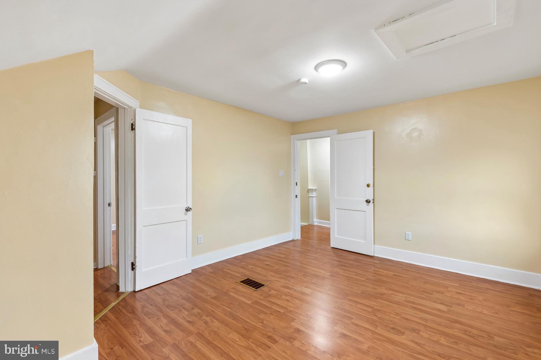 LANSDALE - Residential