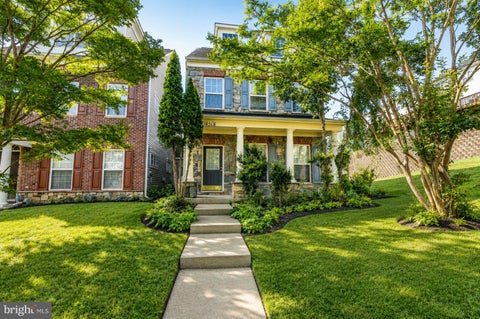 Photo of 16518 Bobster Court, WOODBRIDGE, VA 22191 (MLS # VAPW2125232)