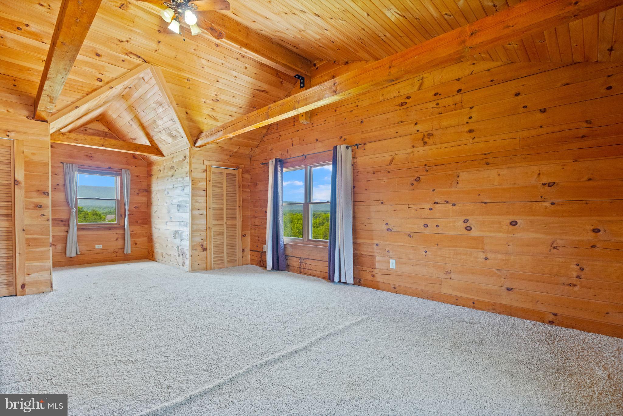 MOUNTAIN VIEW - Residential