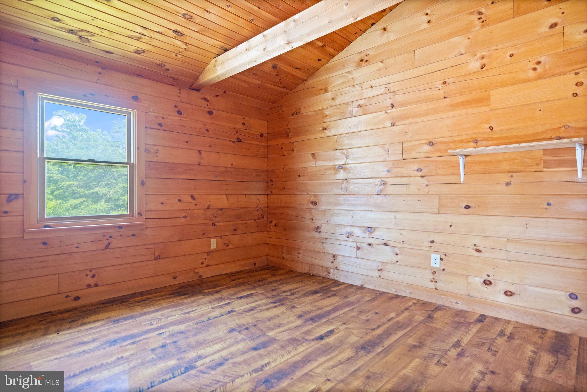 MOUNTAIN VIEW - Residential