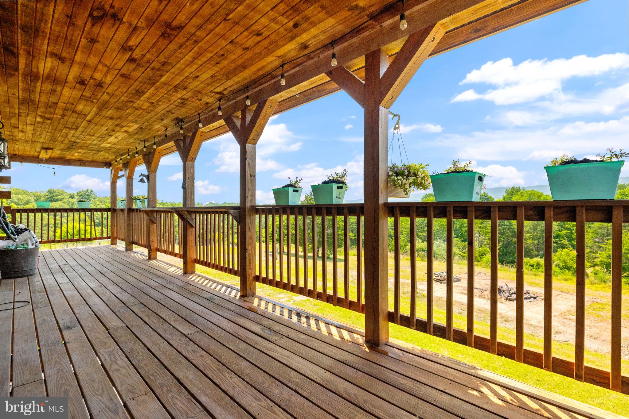 MOUNTAIN VIEW - Residential