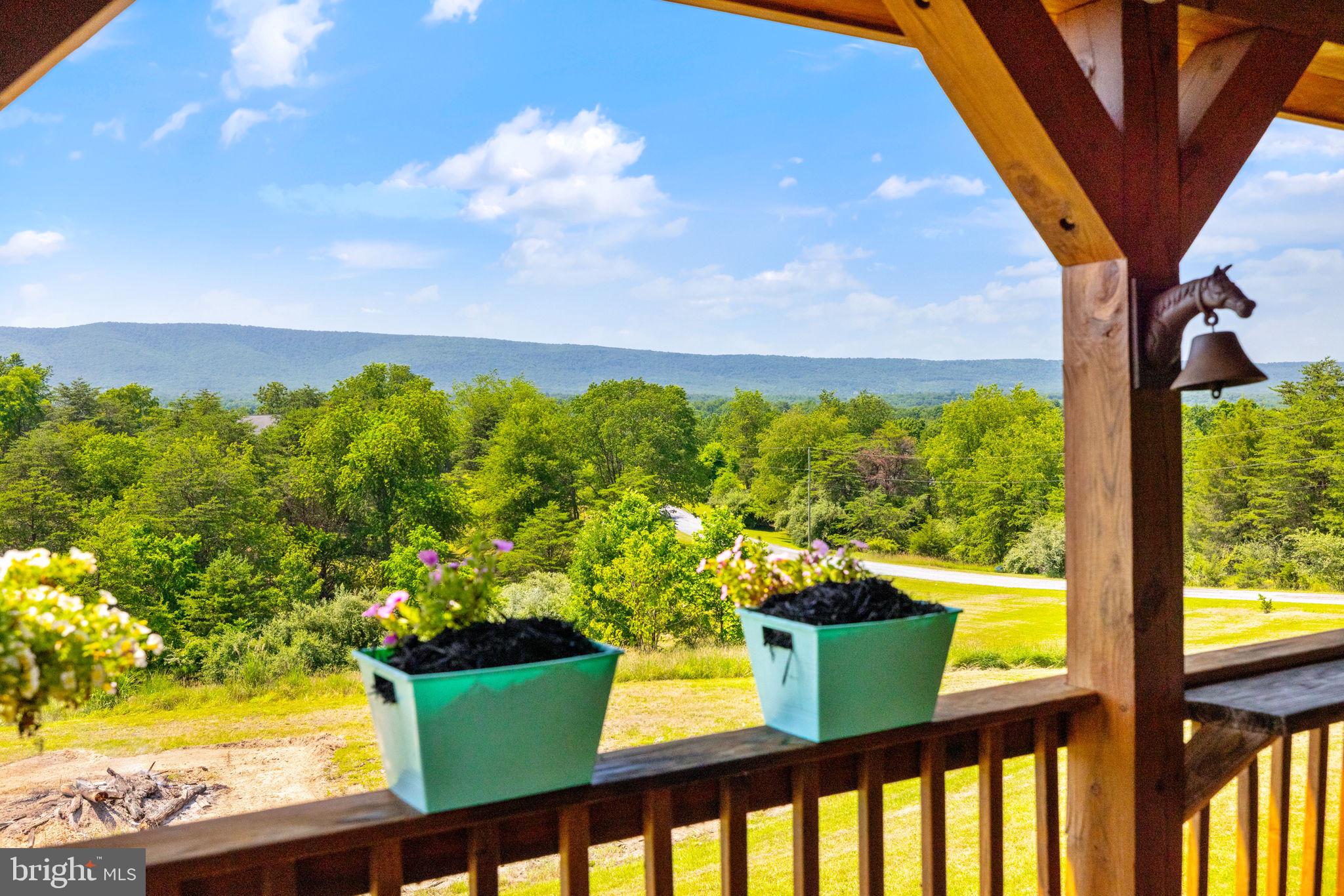 MOUNTAIN VIEW - Residential