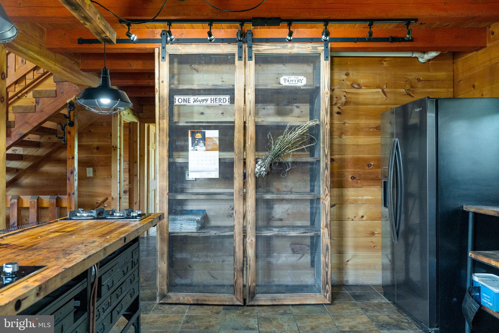 MOUNTAIN VIEW - Residential